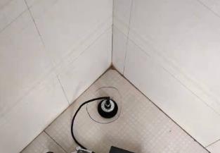 宝清卫生间漏水维修之 loft 夹层储藏室毗邻暗管渗水哪家好，推荐诚匠小爱修缮